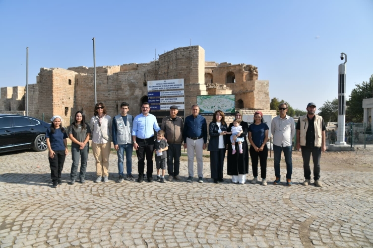 Vali Şıldak Harran’daki Kazı Çalışmalarını İnceledi