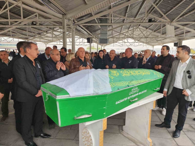 Nüket Ersoy’a Hüzünlü Veda