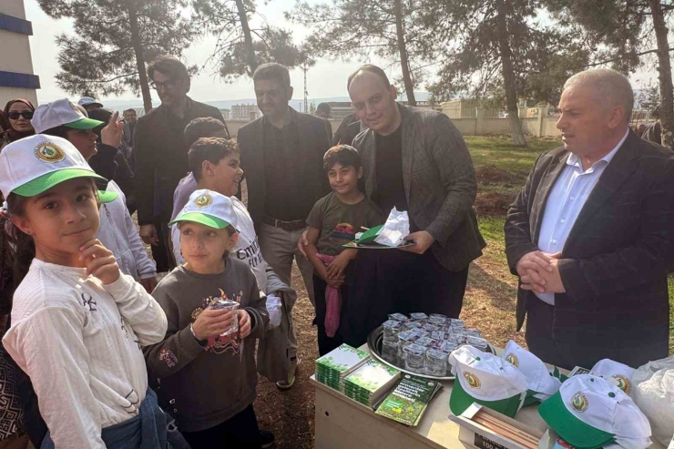 Araban’da Cumhuriyet’in 102. Yılı İçin 102 Fidan Dikildi