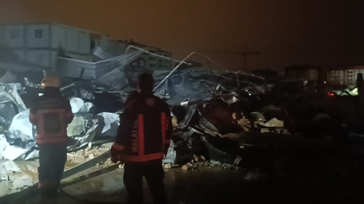 Malatya’da Şantiyede Yangın