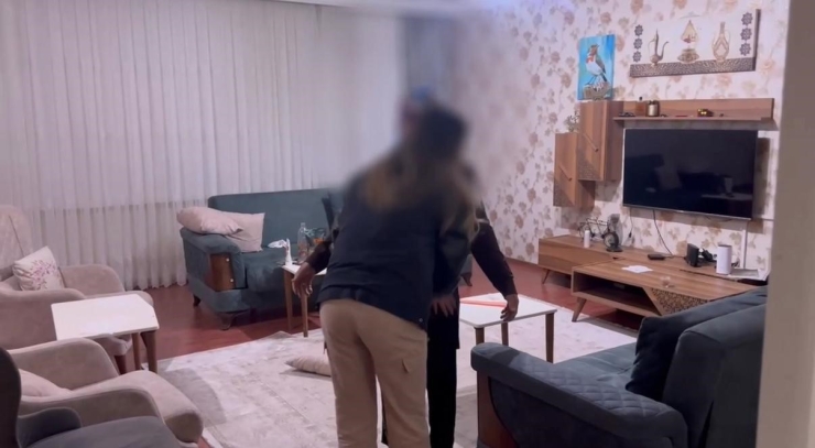 Diyarbakır’da "markaj" Operasyonu: Hesaplarında 2 Milyar 743 Milyon Lira Para Hacmi Olan Şüphelilerden 25’i Tutuklandı