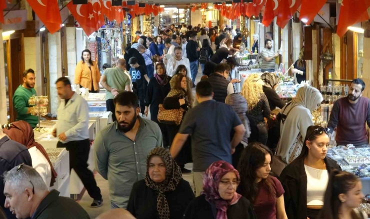 Gaziantep’in Tarihi Mekanlarında Adım Atacak Yer Kalmadı