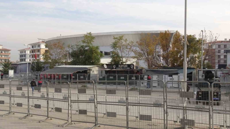 Malatya’da 116 Sanıklı Çete Davasında 8 Tahliye