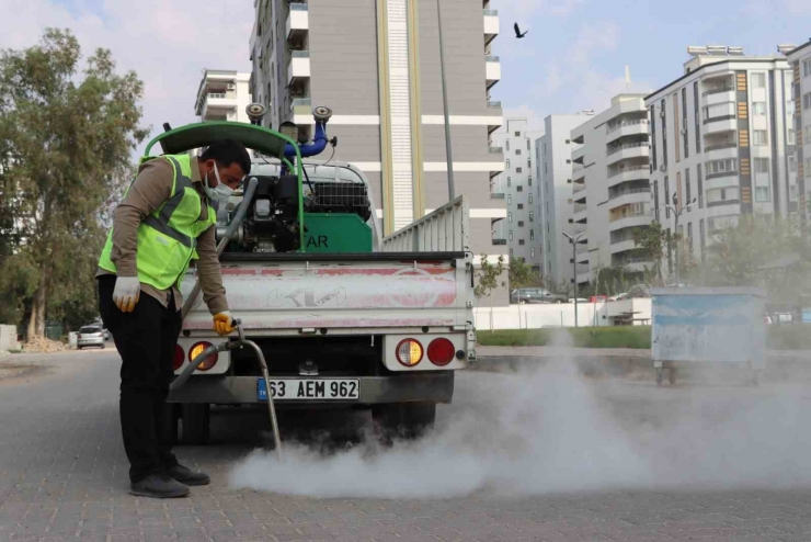 Büyükşehir Belediyesi Vektörle Mücadeleyi Sürdürüyor