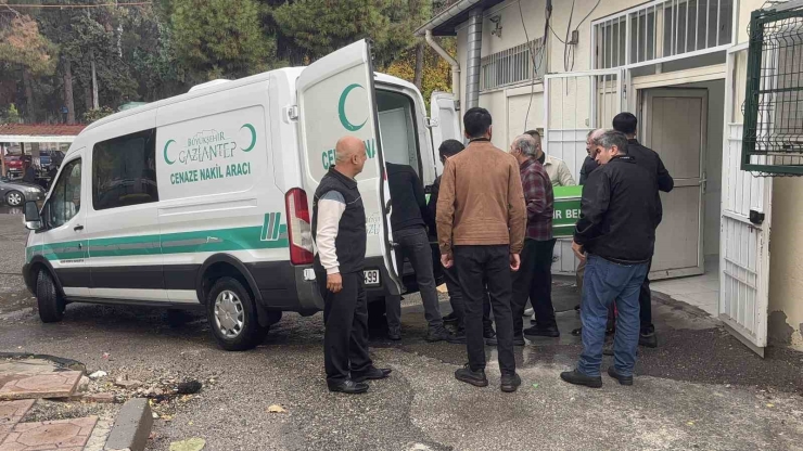 Ders Çıkışı Kalp Krizi Geçiren Öğretmen Kurtarılamadı