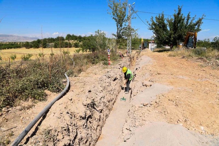Bindal Mahallesi’nde 38 Yıllık İçme Suyu Şebekesi Yenileniyor