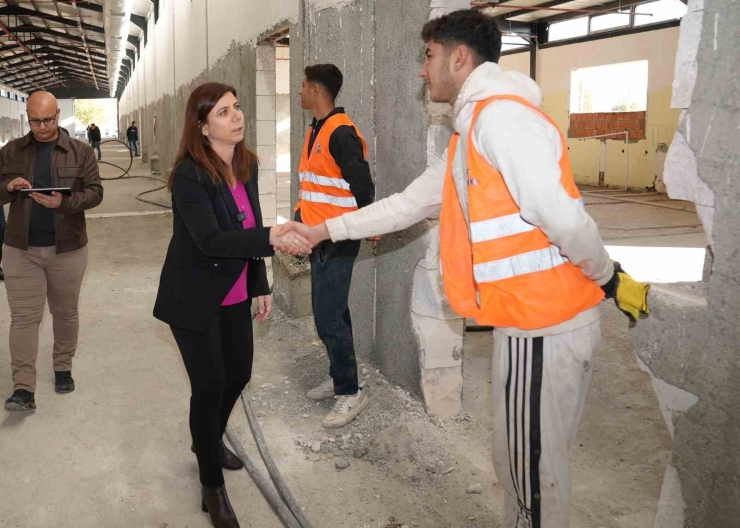 Diyarbakır’da Halk Ekmek Fabrikasında Çalışmalar Sürüyor