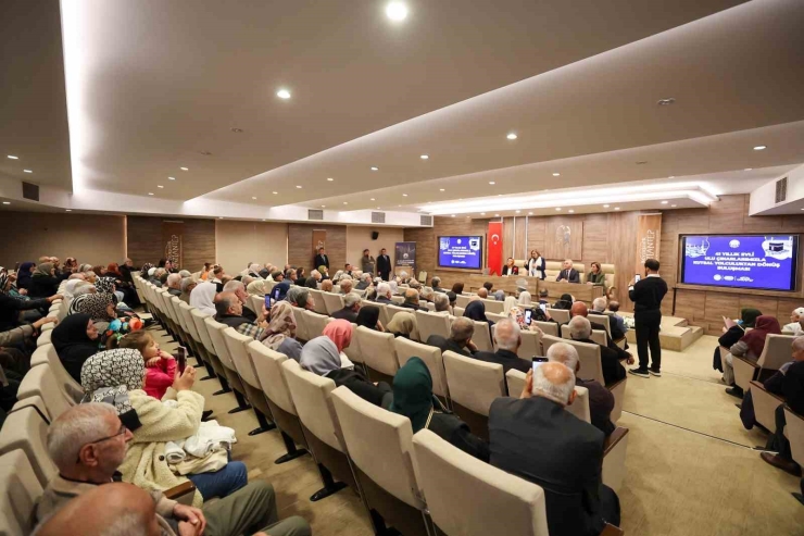 Umreden Dönen İkinci Kafile, Fatma Şahin İle Bir Araya Geldi