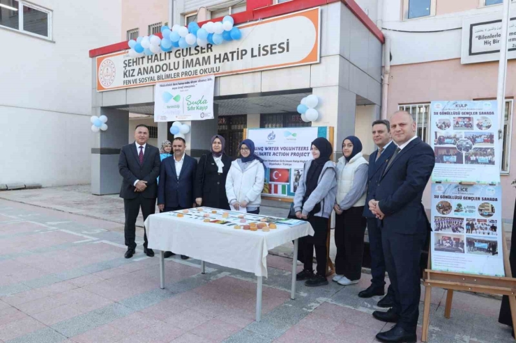 Diyarbakır’da Su Gönüllüsü Gençler Projesi