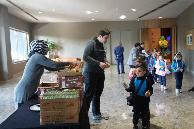 Şehitkamil 3. Çocuk Tiyatrosu Günleri’nde Perde Açıldı