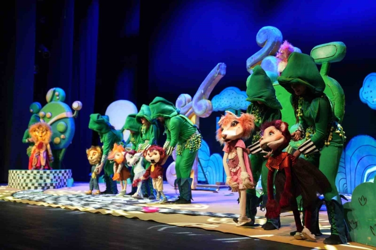 Şehitkamil 3. Çocuk Tiyatrosu Günleri’nde Perde Açıldı