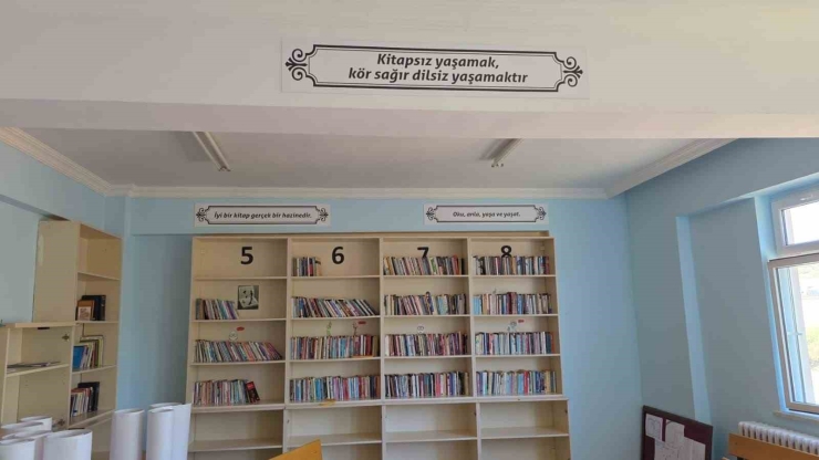 Kent Konseyi’nden Tekirsin Kırsal Mahallesine Anne-çocuk Kütüphanesi