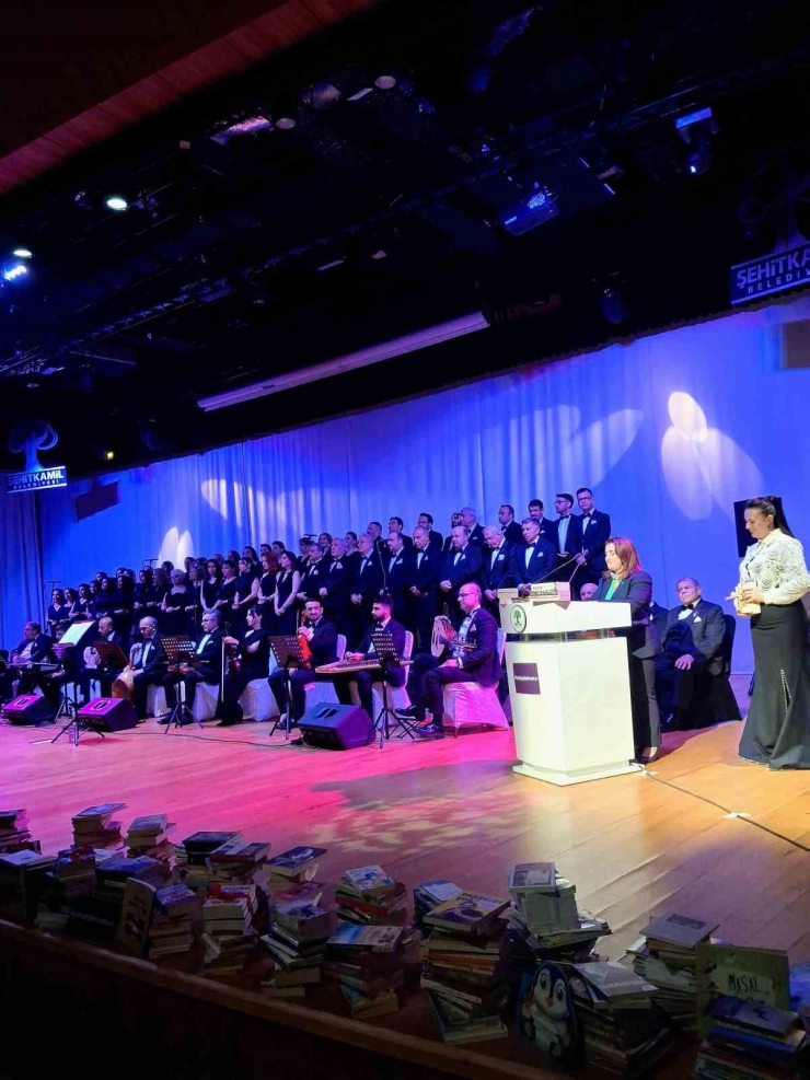 Kent Konseyi’nden Tekirsin Kırsal Mahallesine Anne-çocuk Kütüphanesi