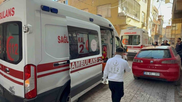 Diyarbakır’da Apartmanda Priz Kaynaklı Yangın: 7 Kişi Dumandan Etkilendi