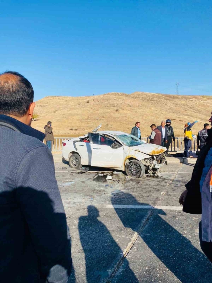 Adıyaman’da Otomobiller Çarpıştı: 3 İnfaz Koruma Memuru Yaralandı