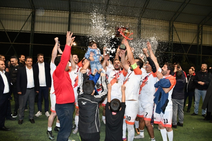 9. Altunkaya Futbol Turnuvası’nın Şampiyonu Yine Confy