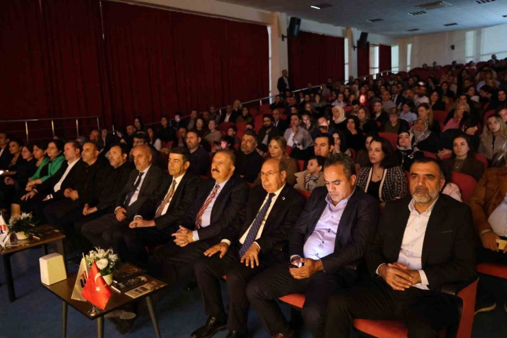 Öğretmenler Gününü "elazığ Kültür Şöleniyle" Kutladılar