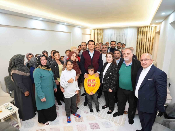 Başkan Yılmaz’dan 6 Mahallede Ev Ziyaretleri