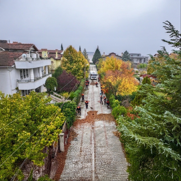 Başkan Geçit: "yeşilyurt’un Her Köşesi İçin Özveriyle Çalışıyoruz"
