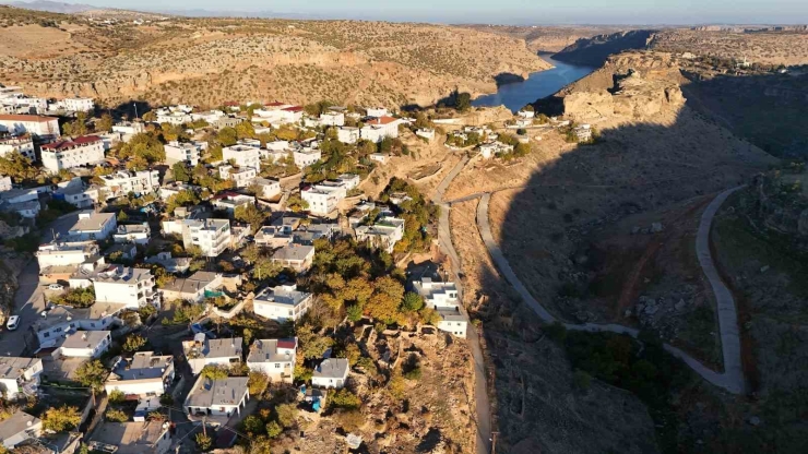 Kur’an-ı Kerim’de İsmi Geçen Peygamberlerin Kabirlerinin Olduğu İlçe Yılda 1 Milyon Ziyaretçi Ağırlıyor