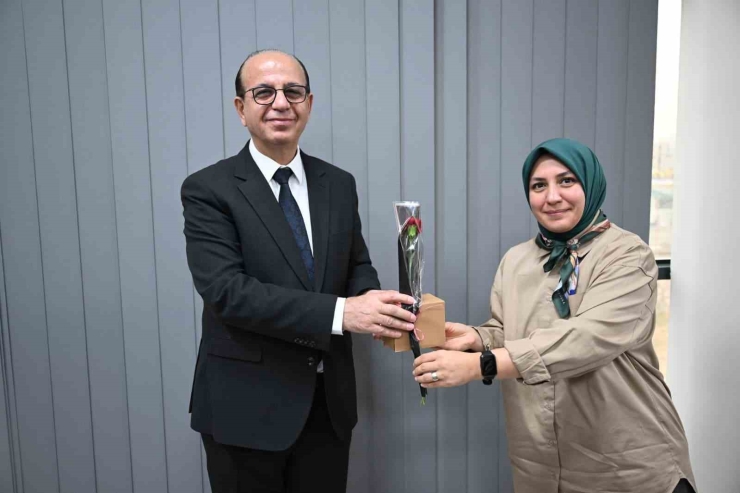 Başkan Geçit, Eğitimin Kahramanlarını Unutmadı