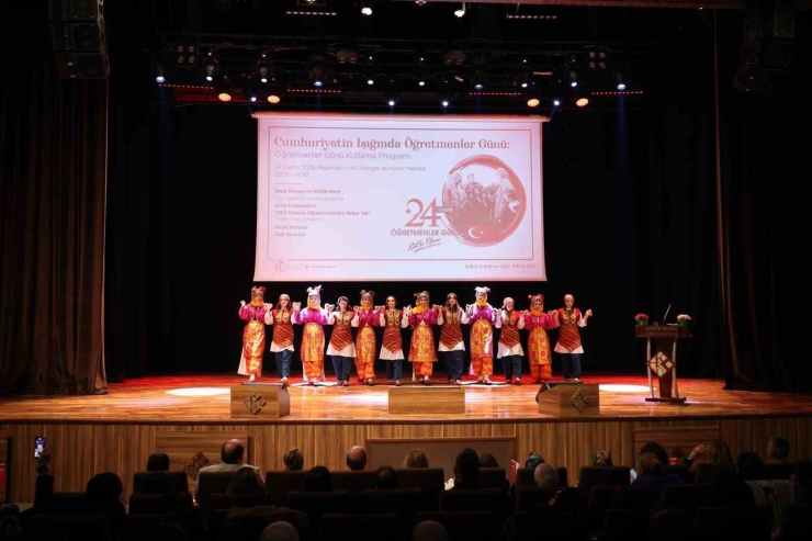 Hasan Kalyoncu Üniversitesi’nde 24 Kasım Öğretmenler Günü Coşkusu