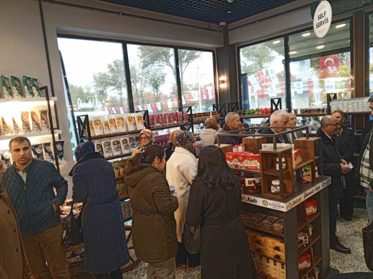 Bölgenin İlk Glutensiz Kafesi Malatya’da Açıldı