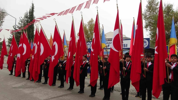 Malatya’da Öğretmenler Günü Kutlanıyor