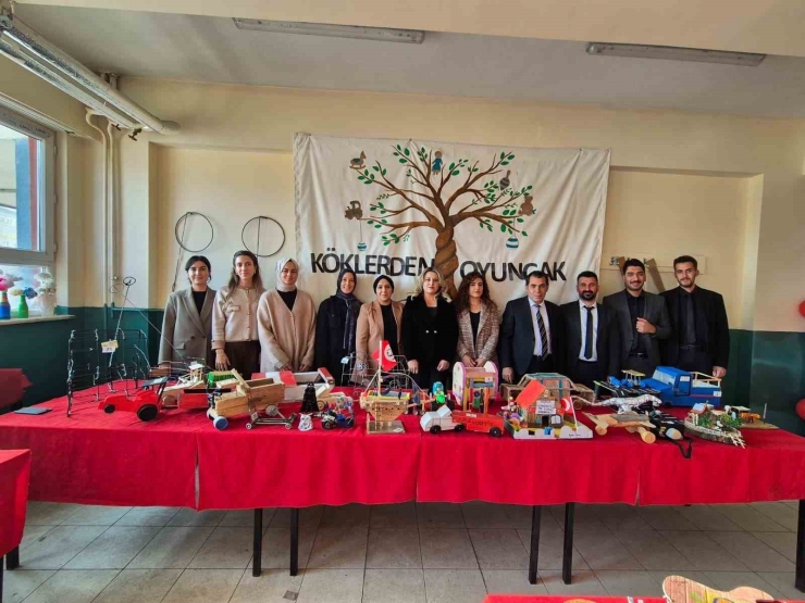 "köklerden Oyuncak" Projesi Doğanşehir’de Hayat Buldu