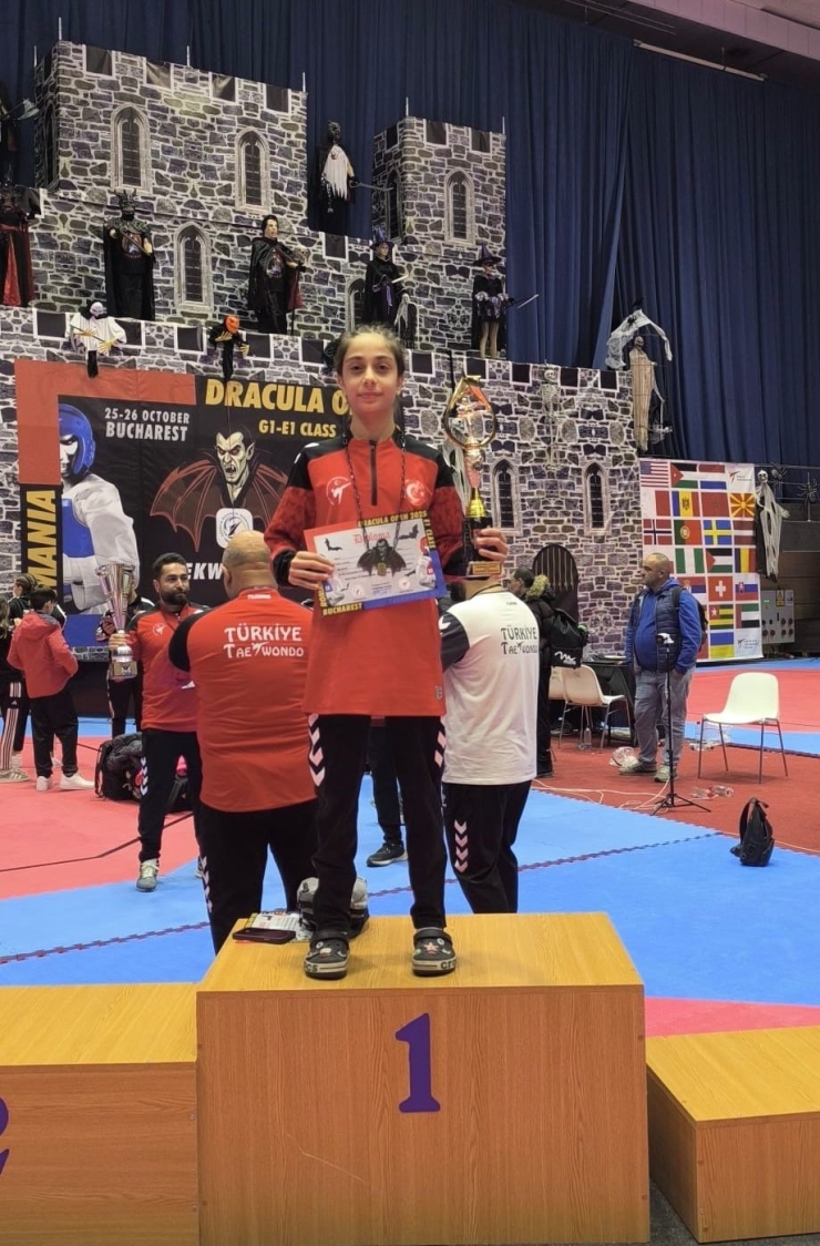 Şahinbey Belediyespor’un Altın Kızı Bükreş’te Tarih Yazdı