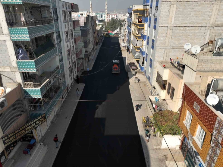 Büyükşehir Belediyesi’nden Kış Öncesi Asfalt Serimi Mesaisi