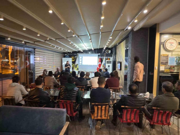 Diyarbakır Kuyumcular Odasından Bir İlk: Esnafa Ücretsiz İngilizce Eğitimi Başladı