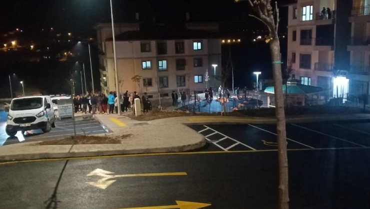 Şarjda Bırakılan Cep Telefonunun Bataryası Patladı