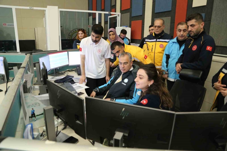 Sağlık Müdürü Asiltürk 112 Çağrı Merkezinde Göreve Katıldı