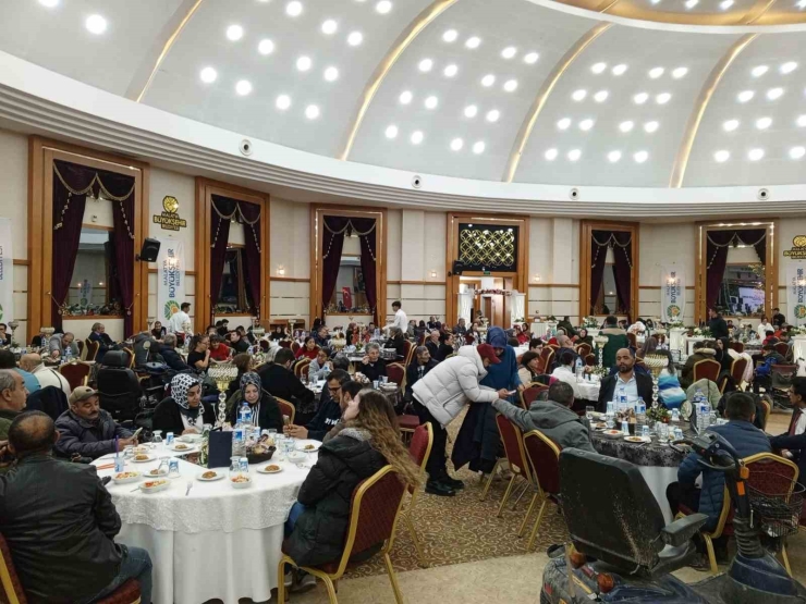 Büyükşehir’den 3 Aralık Dünya Engelliler Günü’nde Akülü Sandalye Desteği