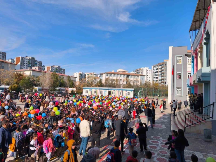 İlkokul Öğrencileri Bando Takımı İle Eğlendi