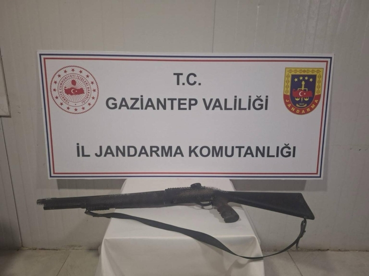 Gaziantep’te Uyuşturucu Ve Kaçakçılık Operasyonlarında 3 Şahıs Tutuklandı