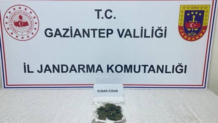 Gaziantep’te Uyuşturucu Ve Kaçakçılık Operasyonlarında 3 Şahıs Tutuklandı