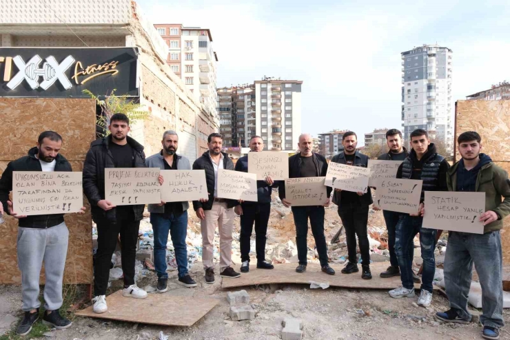 49 Kişinin Yakınları Tahliyeye Tepki Gösterdi