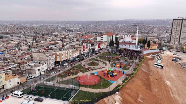Gaziantep Büyükşehir Tarafından Yapılan Mithat Paşa Parkı Açıldı