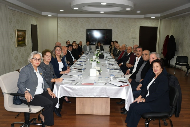 Prof. Dr. Esra İbanoğlu, Gkv Mütevelli Ve Yönetim Kurulu Başkanlığına Seçildi