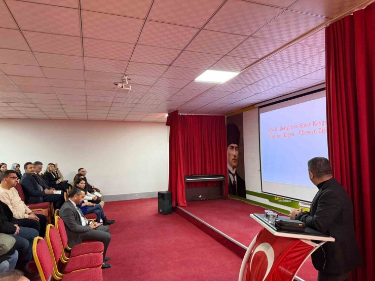 Çamlıca Koleji’nde "aile Ve Çocuk İletişimi" Semineri