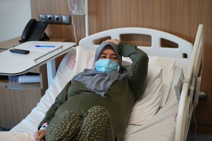Gaziantep’te Kadın Hasta, Kadavradan Yapılan Böbrek Nakli İle Sağlığına Kavuştu