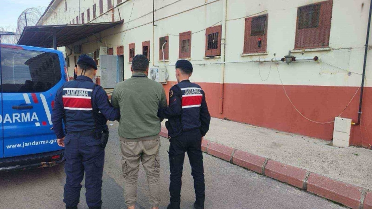 Gaziantep’te Aranan 3 Şahsı Jandarma Yakaladı