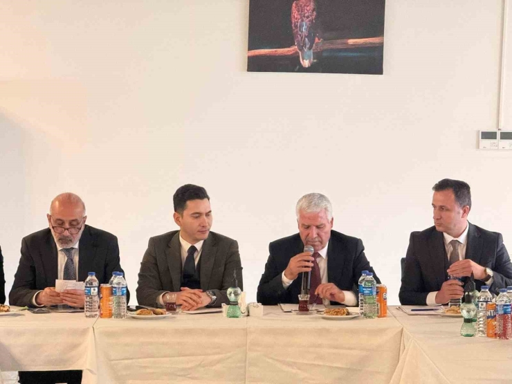 Çermikte Kaplıca Turizminin Geliştirilmesi İçin İstişare Toplantısı Düzenlendi