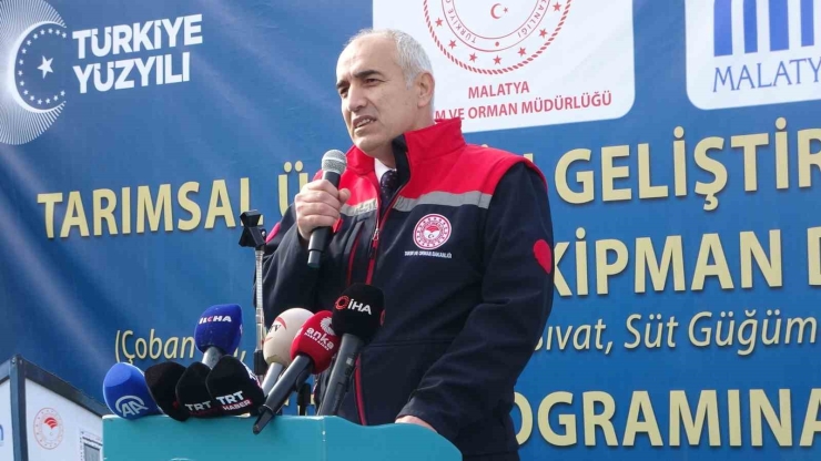 Malatya’da Yetiştiricilere Çoban Evi, Akıllı Yemlik Desteği