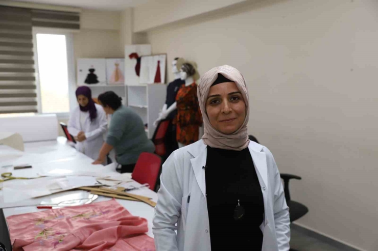 Dismek’te Müzikten Tekstile 15 Branşta Eğitim