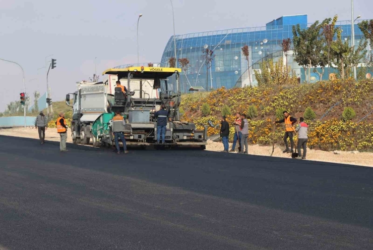Büyükşehir Belediyesi’nden Kent Genelinde Asfalt Çalışması
