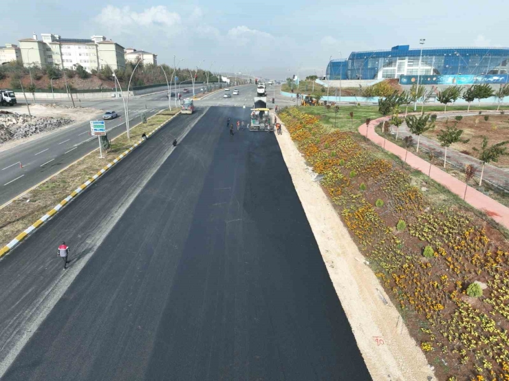 Büyükşehir Belediyesi’nden Kent Genelinde Asfalt Çalışması