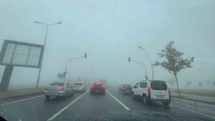 Diyarbakır’da Sis Etkili Oldu